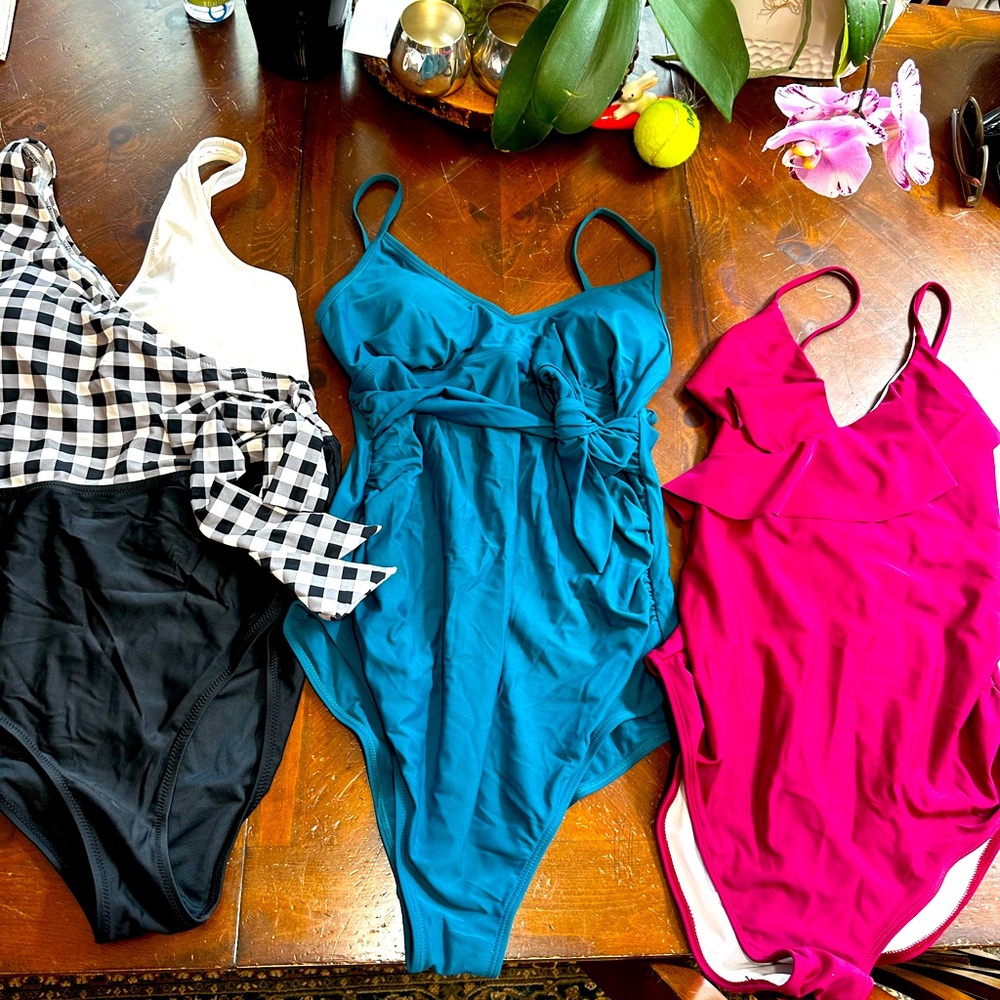 Maternity swimsuits one-piece M/L bundle